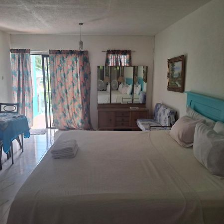 Ocean View Apartments ブリッジタウン エクステリア 写真