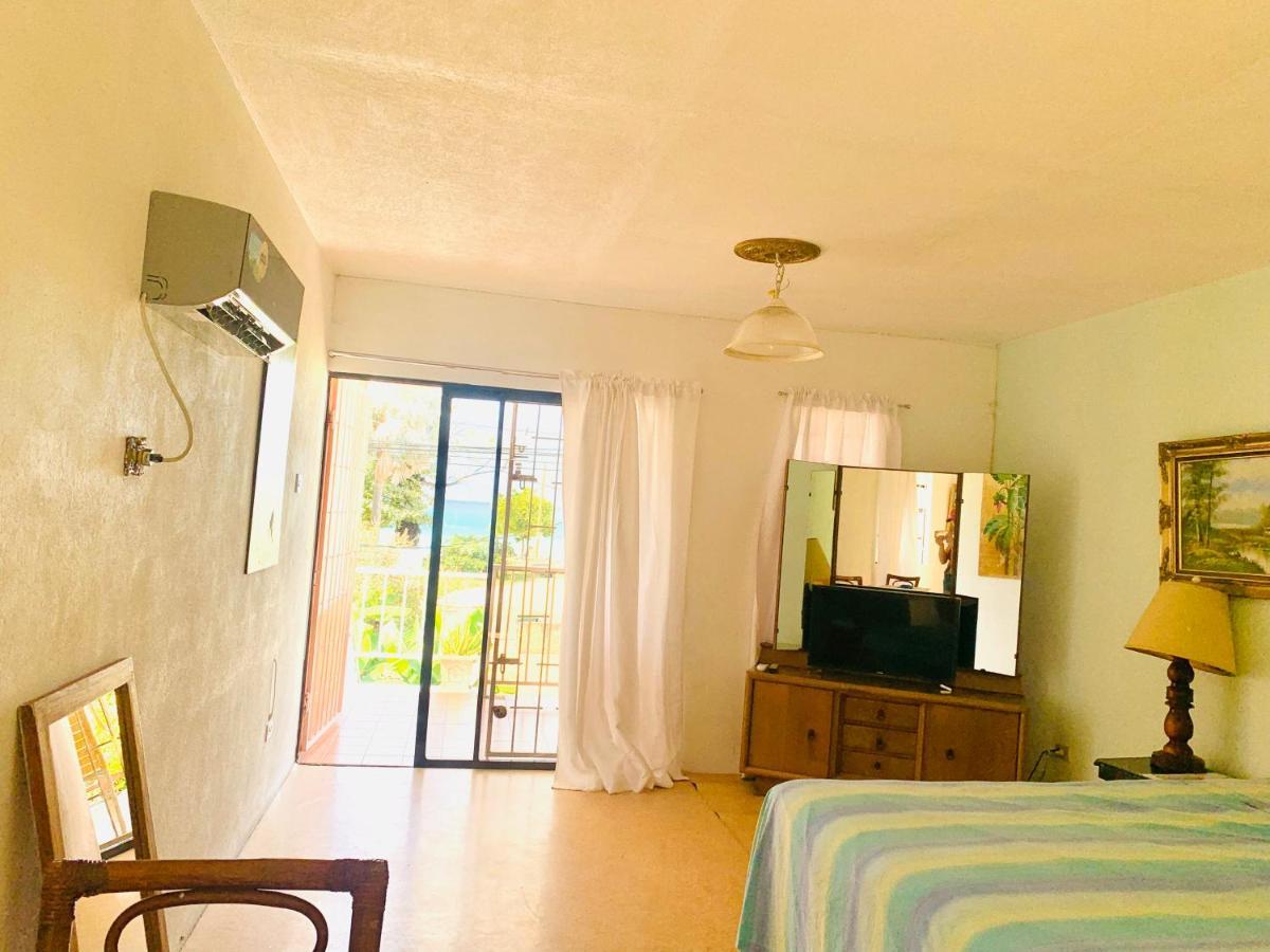 Ocean View Apartments ブリッジタウン エクステリア 写真