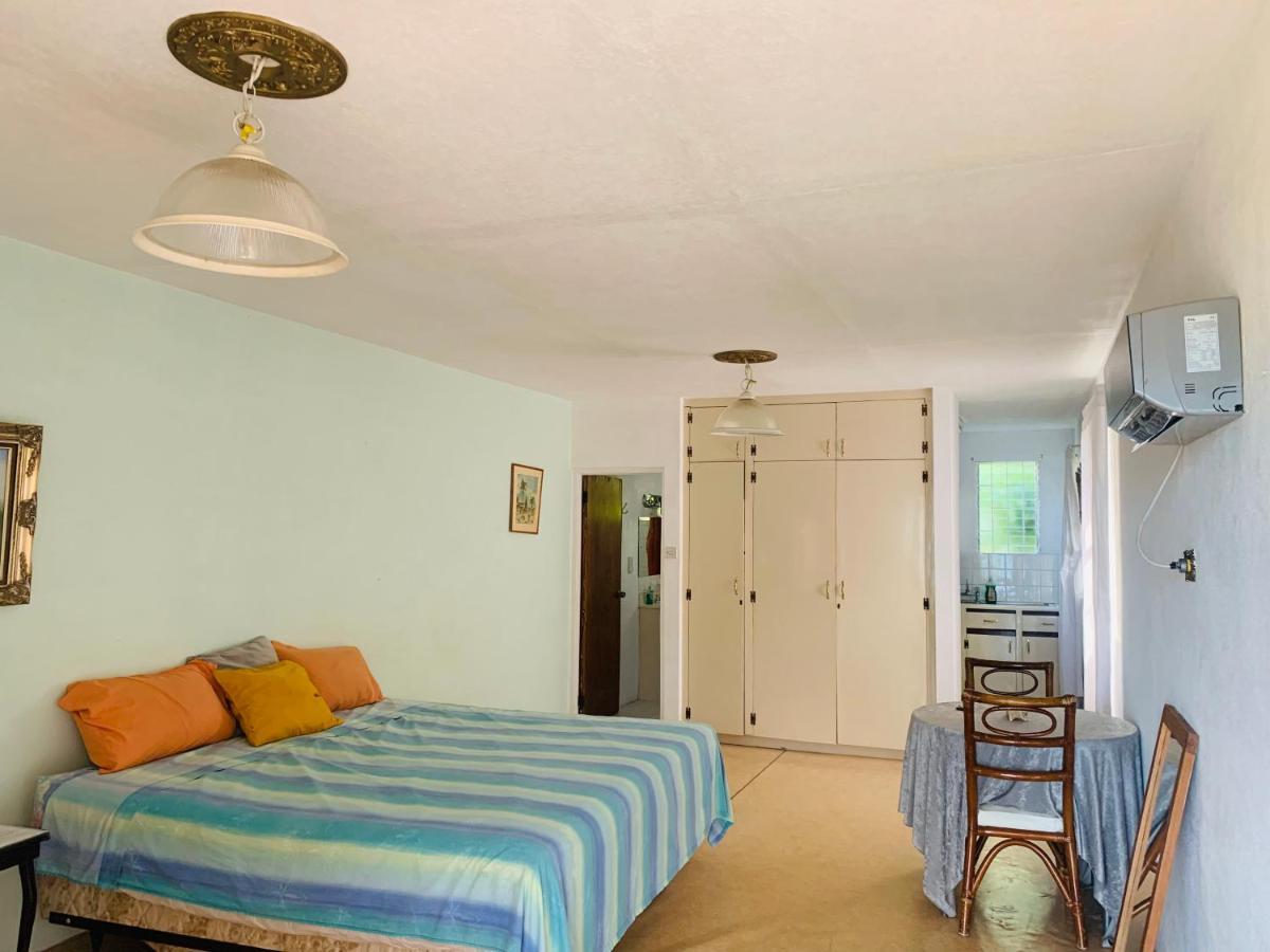 Ocean View Apartments ブリッジタウン エクステリア 写真