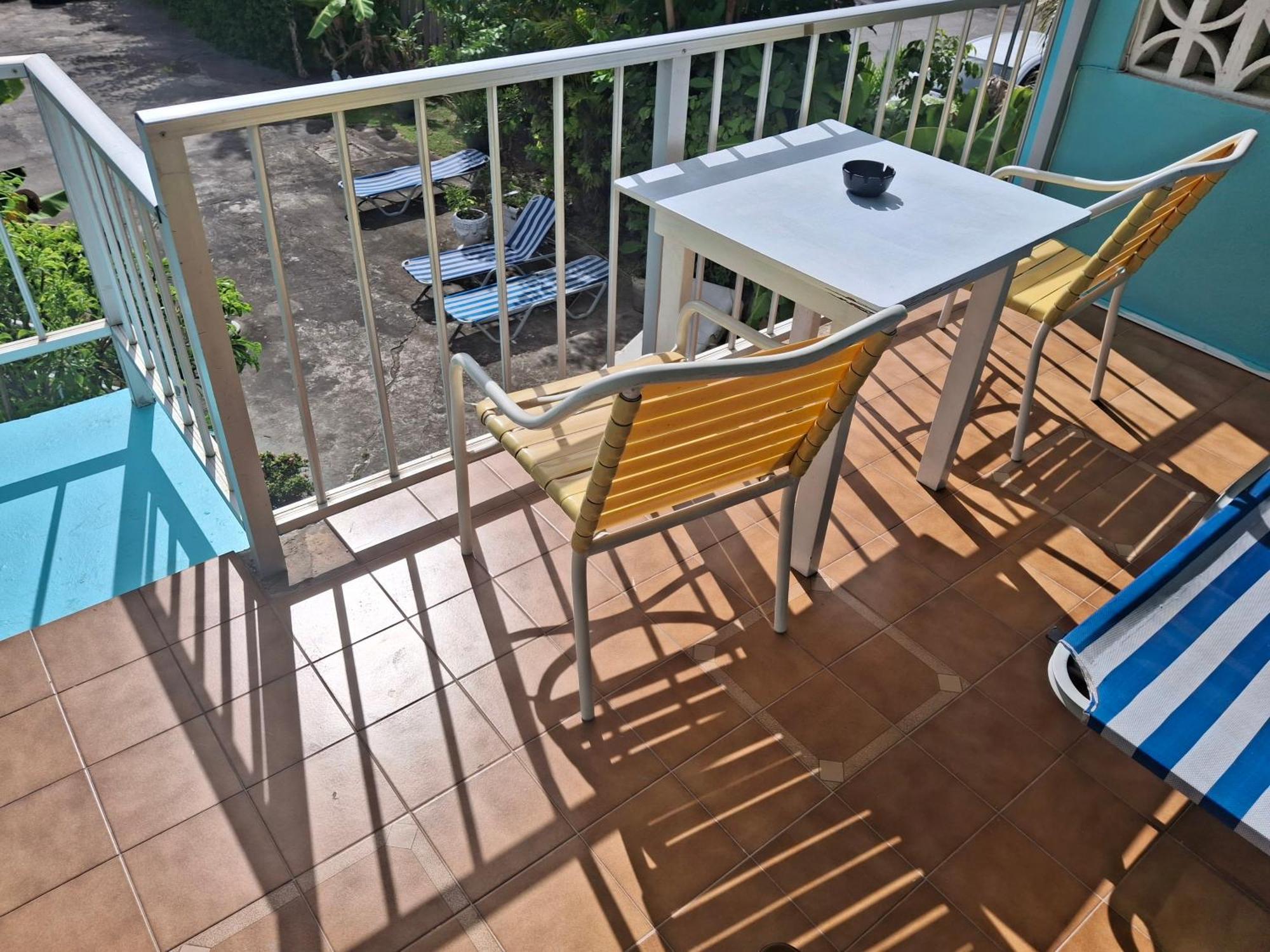 Ocean View Apartments ブリッジタウン エクステリア 写真